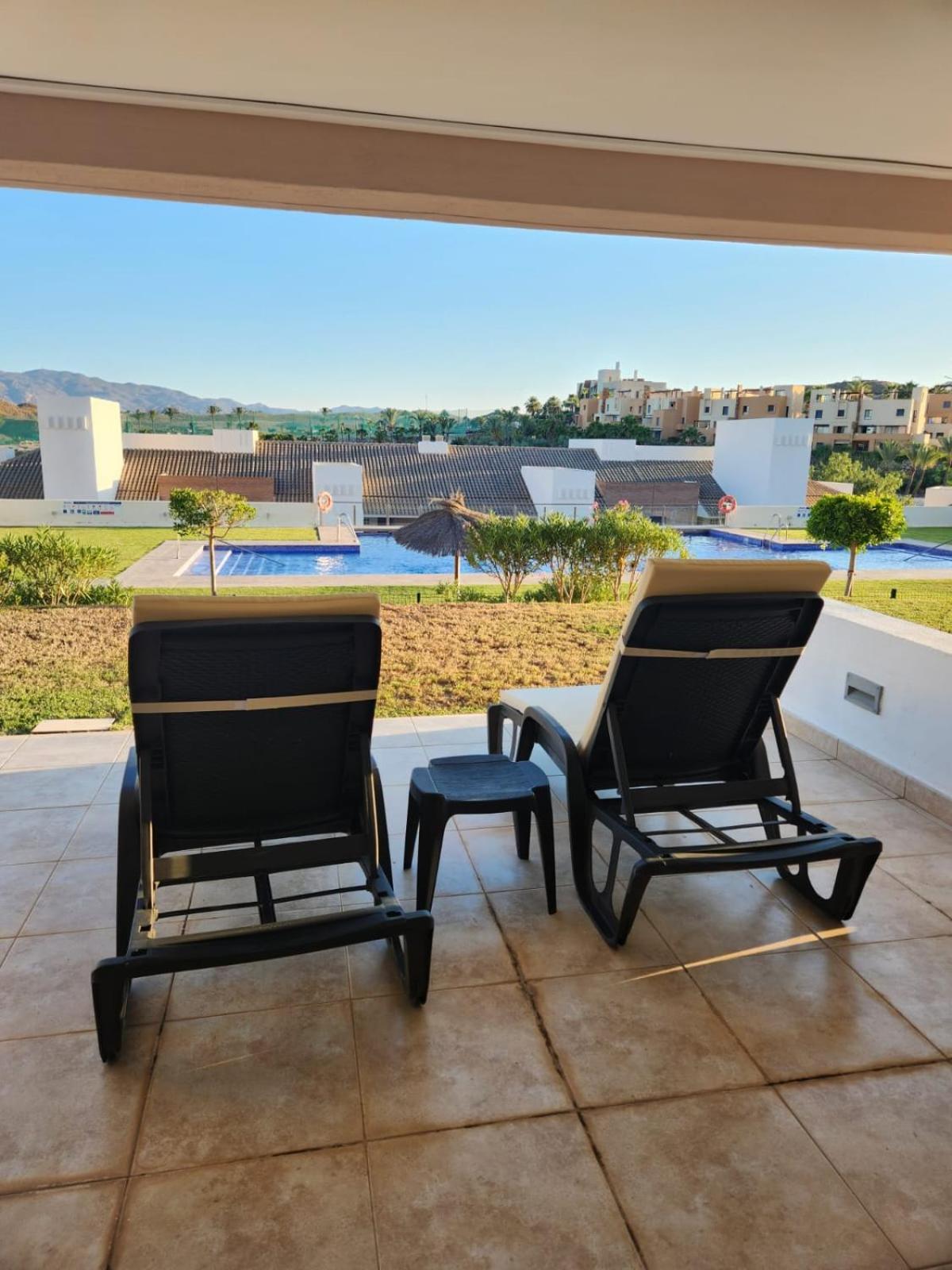 Bajo Con Vistas A La Piscina En Valle Del Este Golf Vera Exterior foto